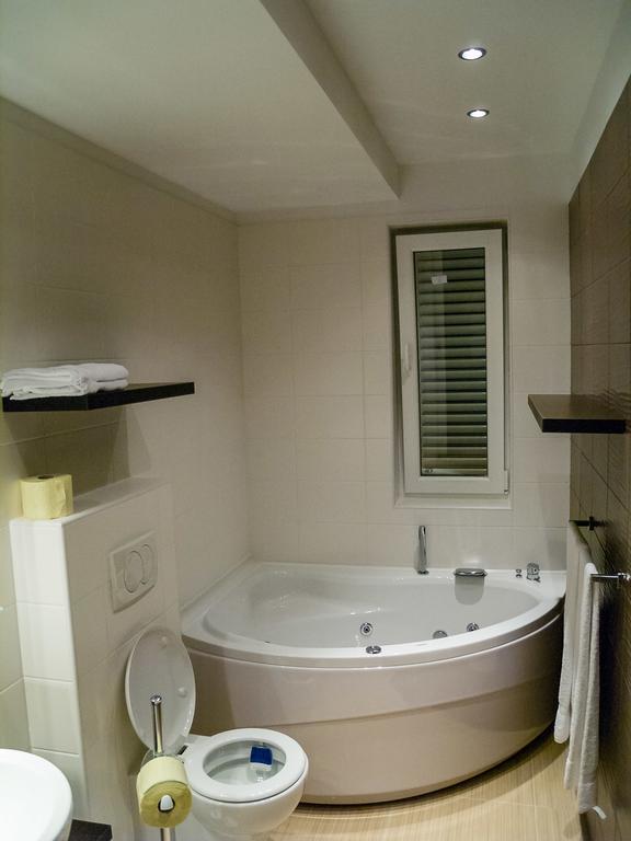 Apartments Marco Polo Banjol Chambre photo