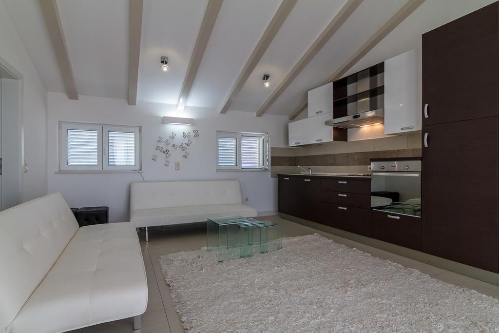 Apartments Marco Polo Banjol Chambre photo